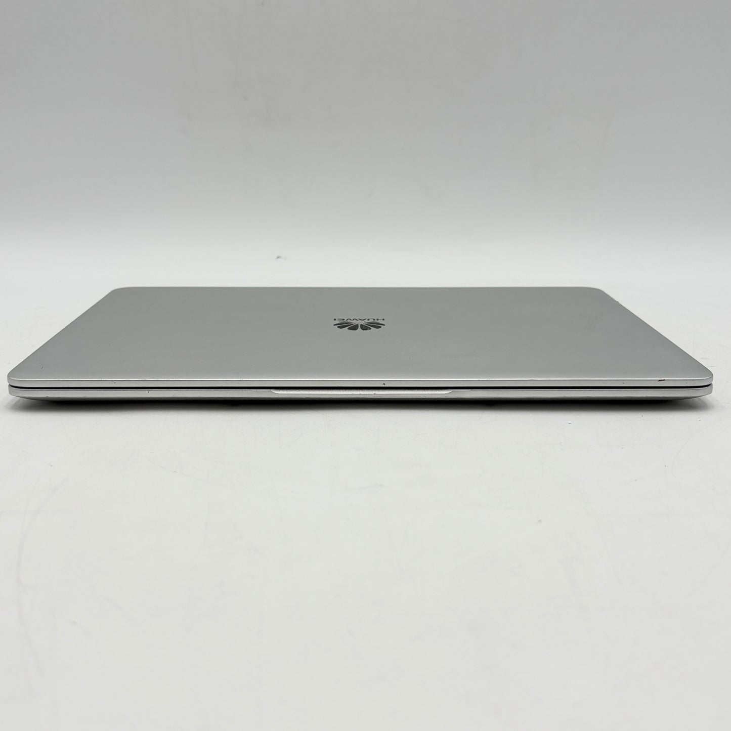 Huawei MateBook D KPL-W00 14" Ryzen 5 2500U 2.0GHz 8GB RAM 256GB SSD Radeon Vega
