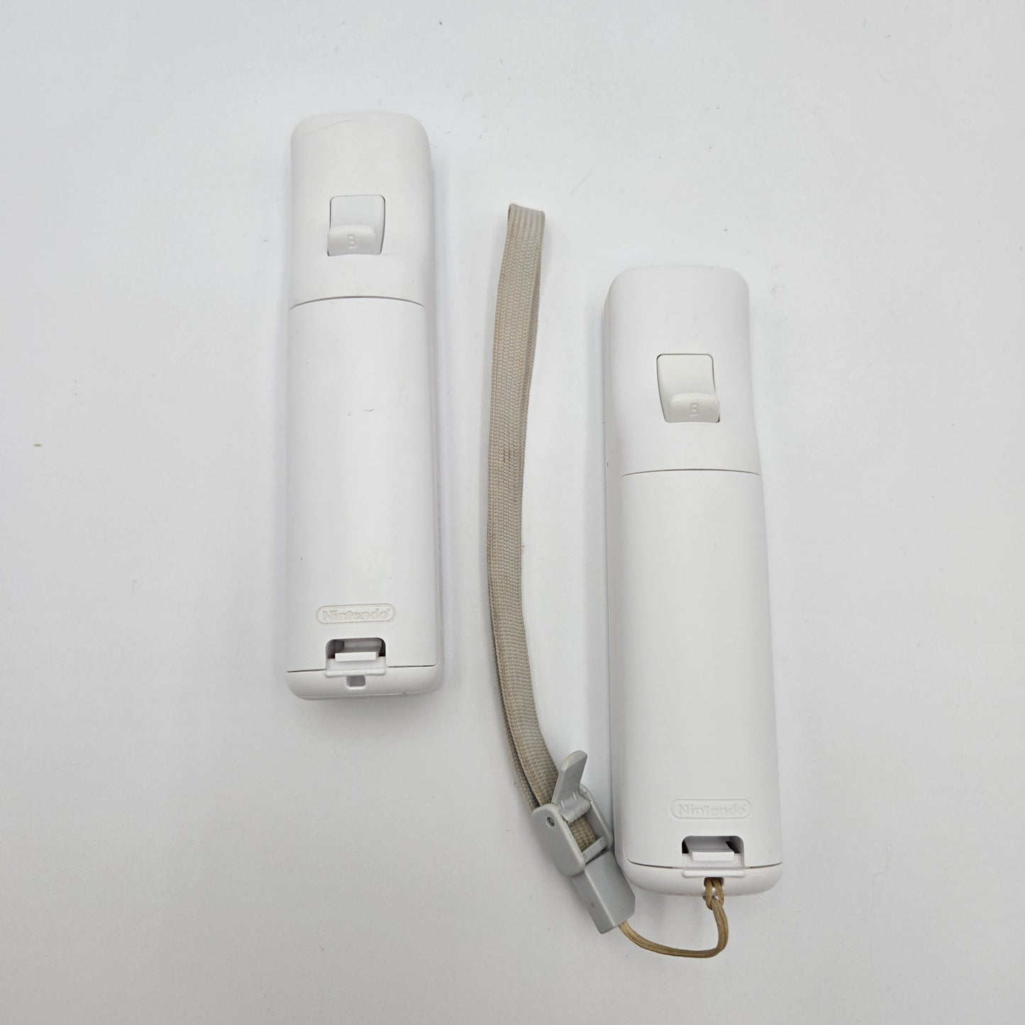 Nintendo Wii Video Game Console RVL-001 White