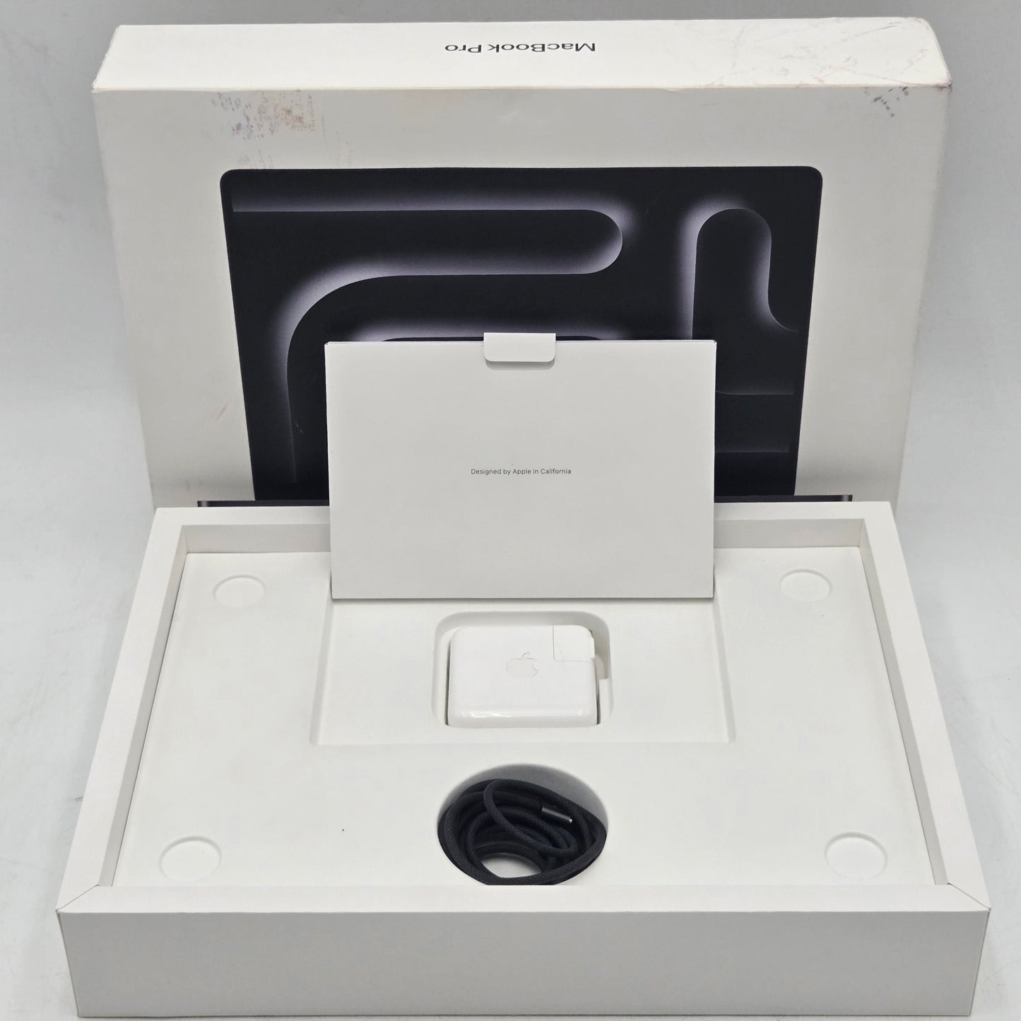 2024 Apple MacBook Pro 14" M4 10C GPU 4.5GHz 16GB RAM 512GB SSD MW2U3LL/A