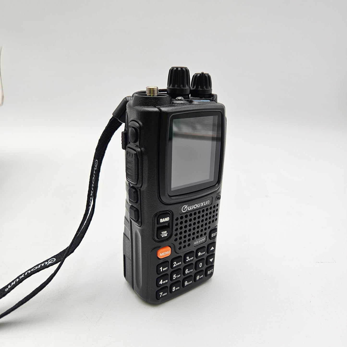 Wouxun KG-UV9P High Powered Dual Band UHF/VHF Amateur 2-Way Radio USB-C Battery and antenas