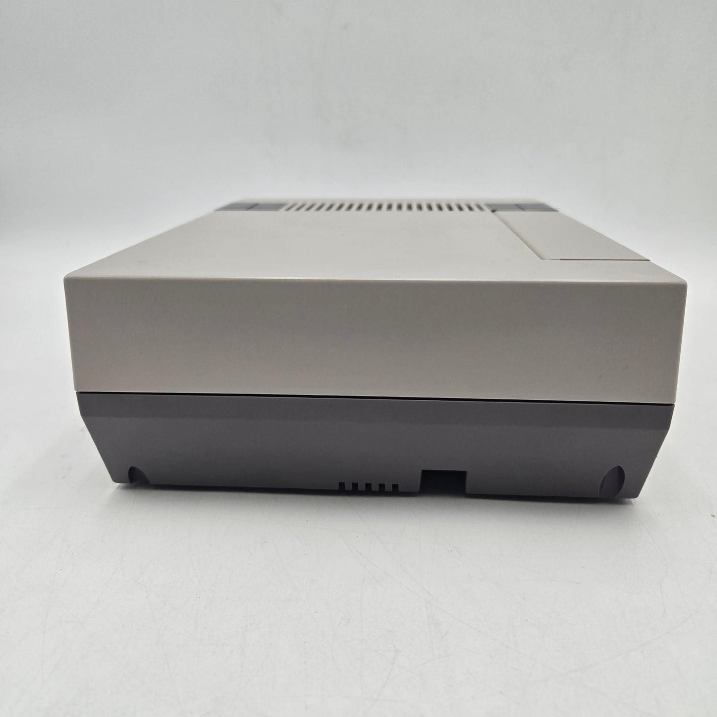 Nintendo Entertainment System NES Video Game Console NES-001 Gray