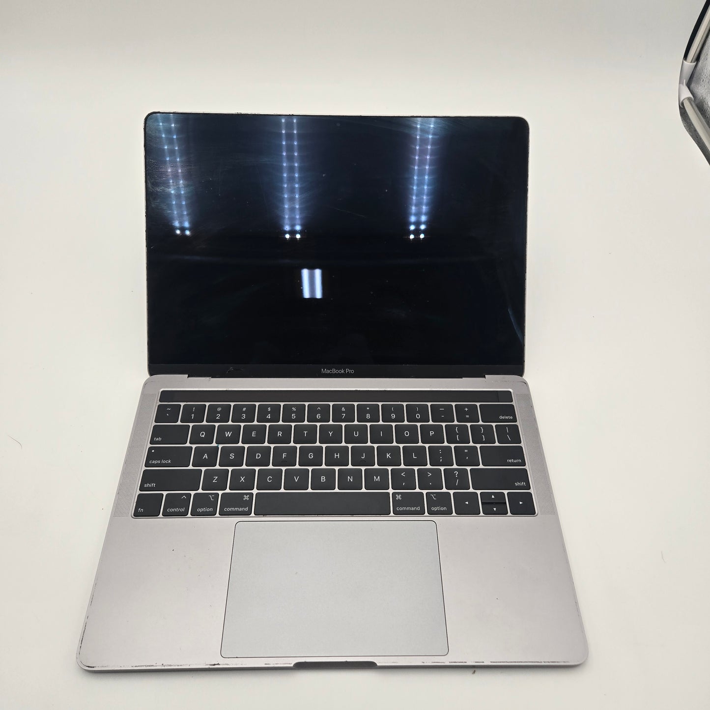 Broken 2019 Apple MacBook Pro 13.3" M2 3.5GHz 8GB RAM 128GB SSD A2159