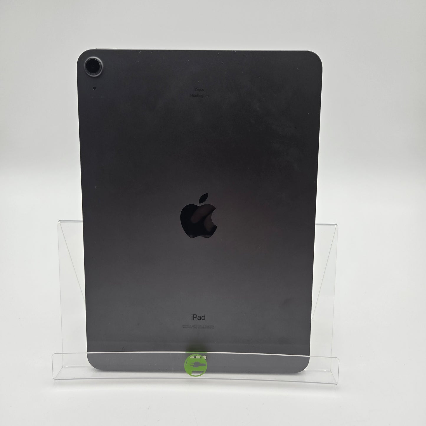 WiFi Only Apple iPad Air 4th Gen 64GB 17.7.1 Space Gray A2316