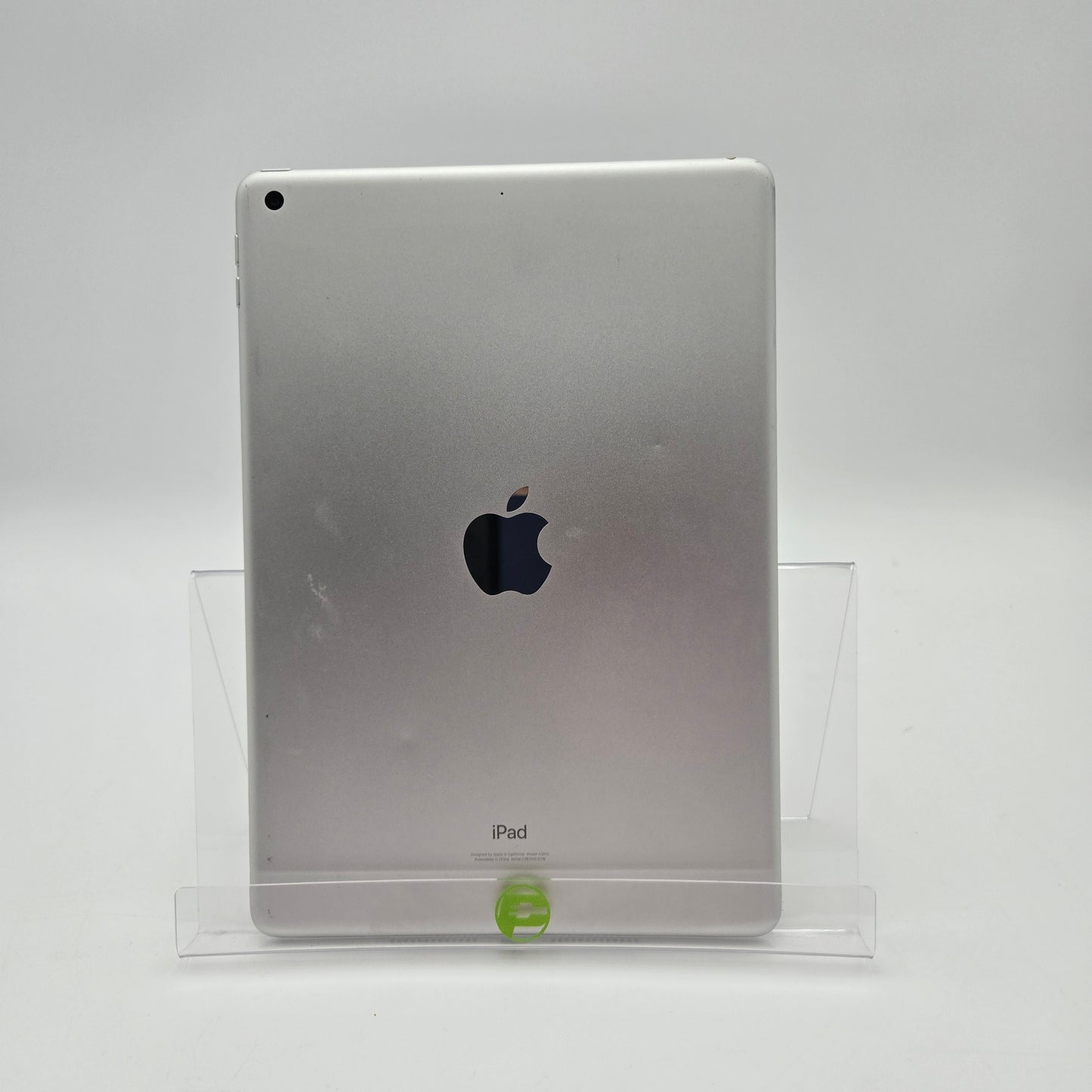 WiFi Only Apple iPad 9th Gen 64GB 18.1.1 Silver MK2L3LL/A