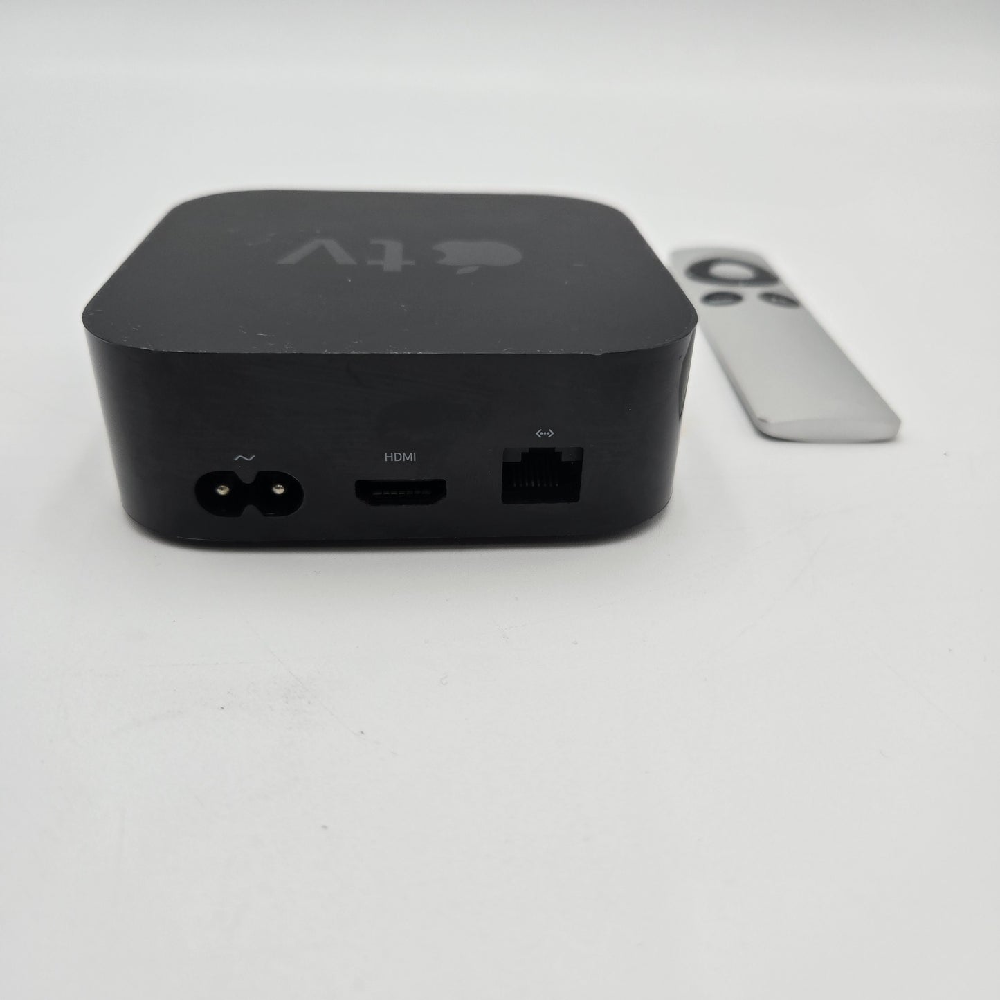 Apple TV 4K (3rd generation) Wi-Fi + Ethernet A2843 4k Ultra HD Smart TV