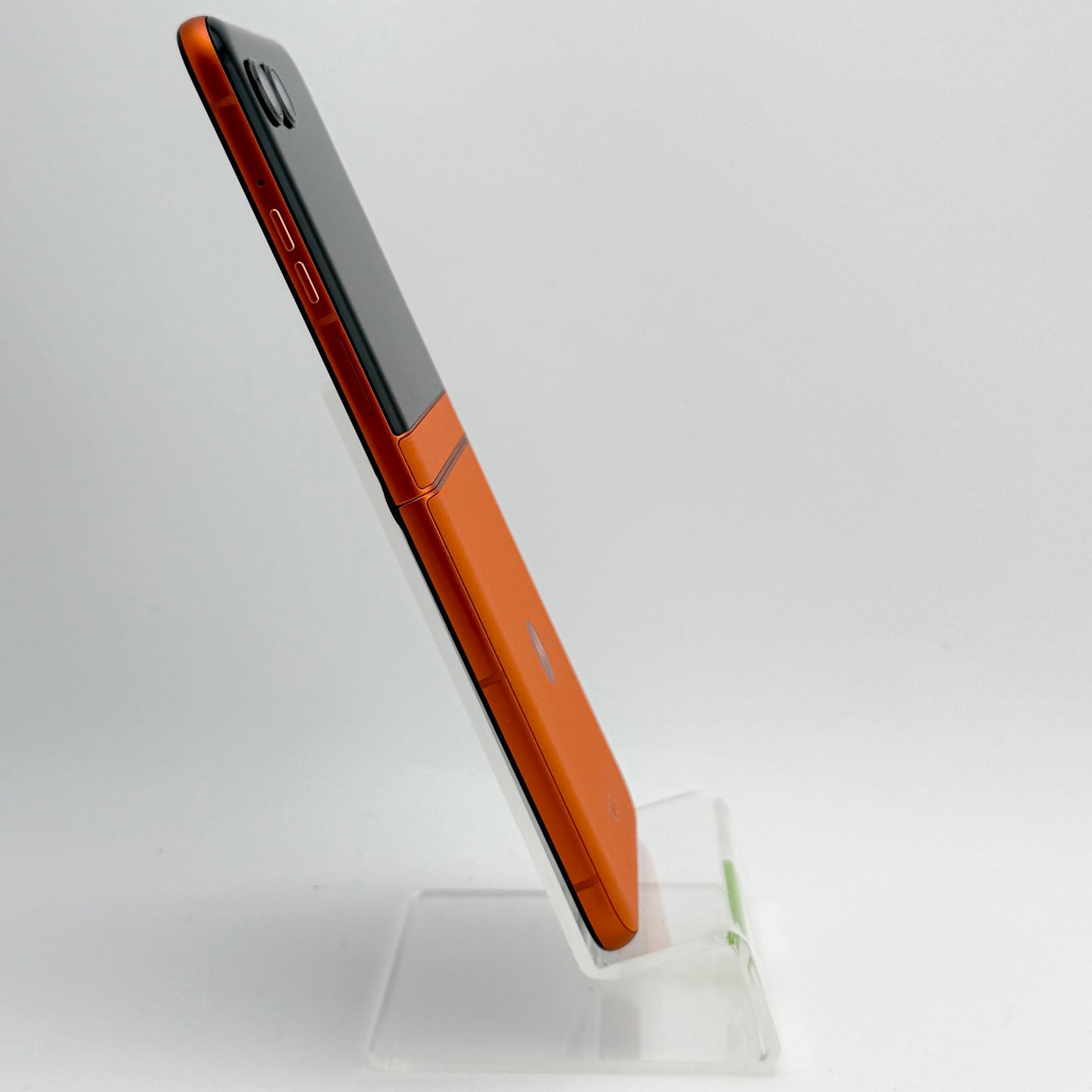 Factory Unlocked Motorola Razr 256GB Orange PB250015US