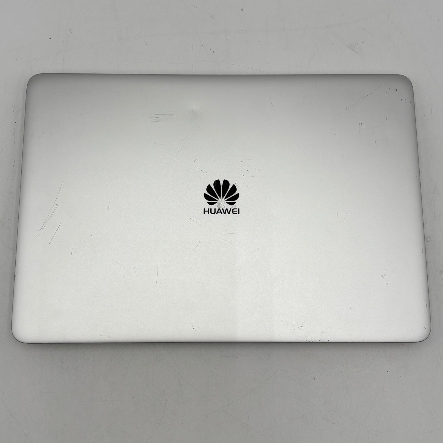 Huawei MateBook D KPL-W00 14" Ryzen 5 2500U 2.0GHz 8GB RAM 256GB SSD Radeon Vega