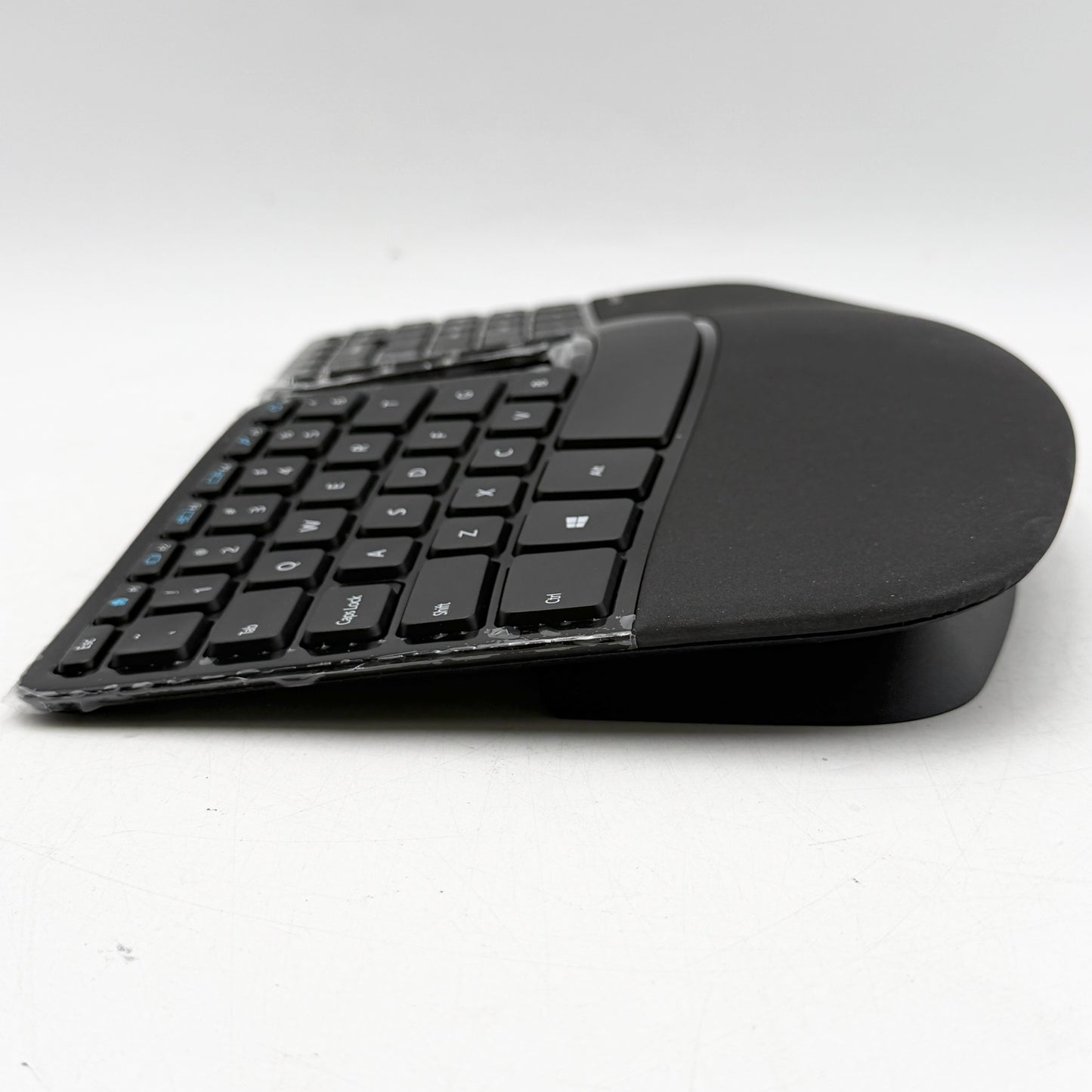 Microsoft Sculpt Ergonomic Desktop Mouse and Keyboard L5V-00001