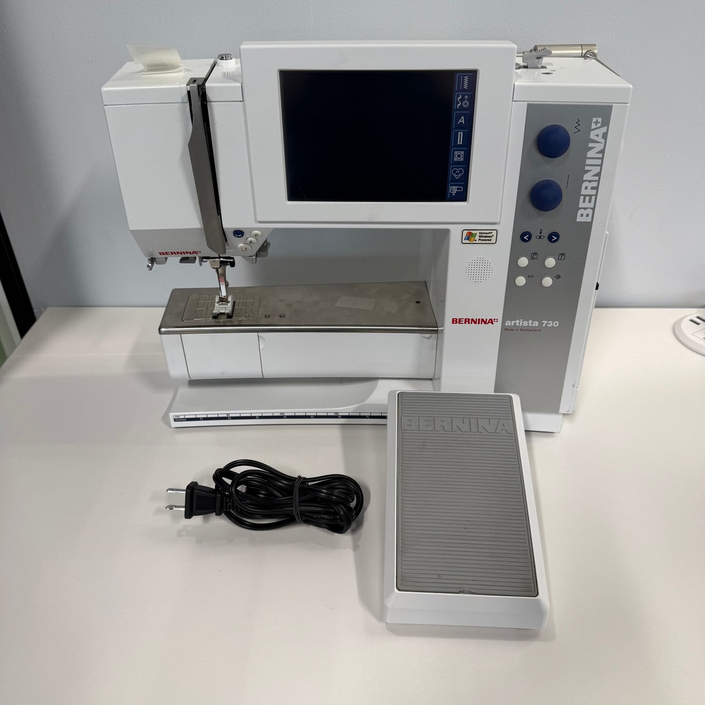 Bernina Artista 730E Sewing and Embroidery Machine Tested Working W Foot Pedal