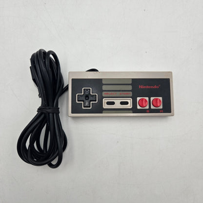 Nintendo Entertainment System NES Video Game Console NES-001 Gray