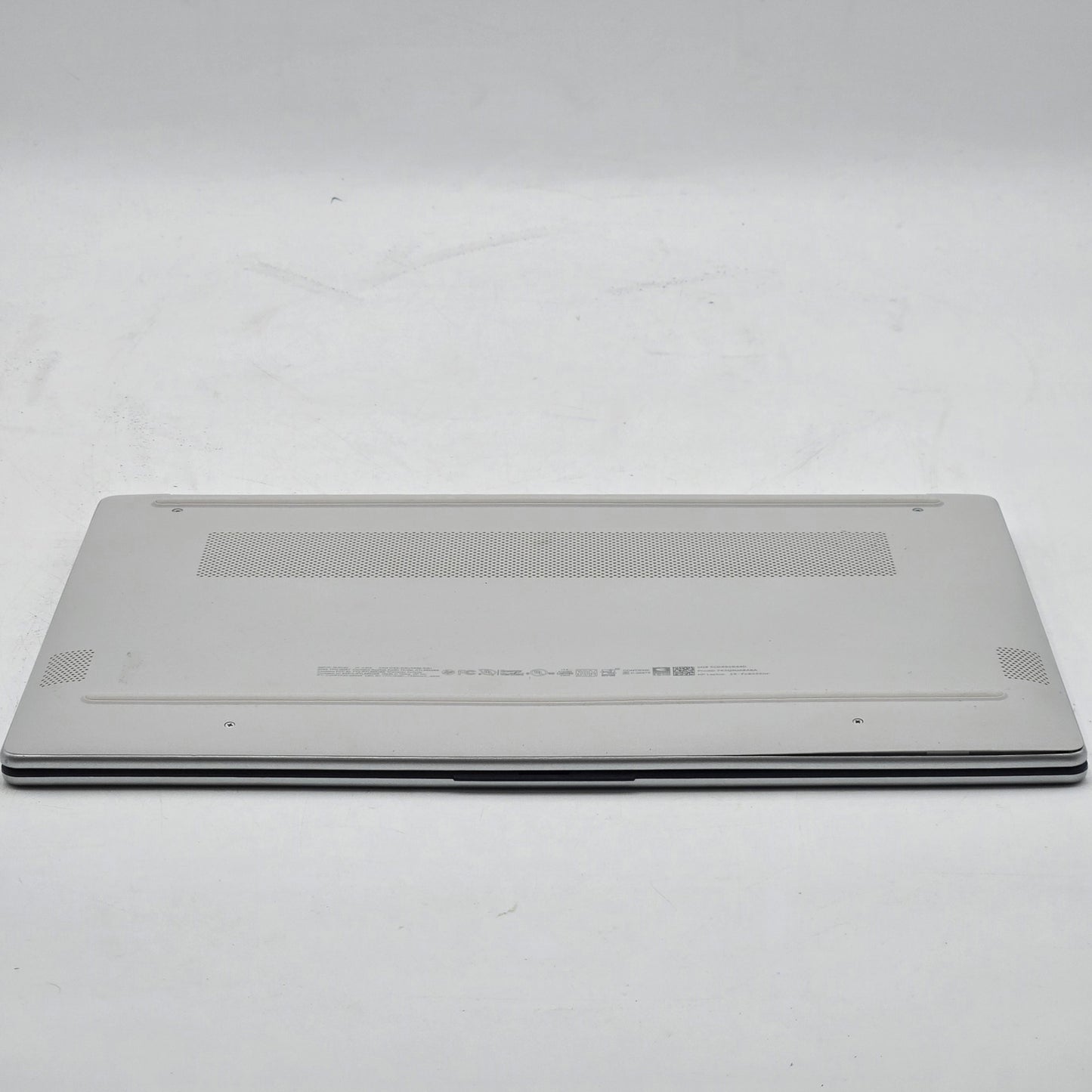 HP Laptop 15-FC0255NR 15.6" AMD Ryzen 3 7320U 2.4GHz 8GB RAM 256GB SSD Radeon