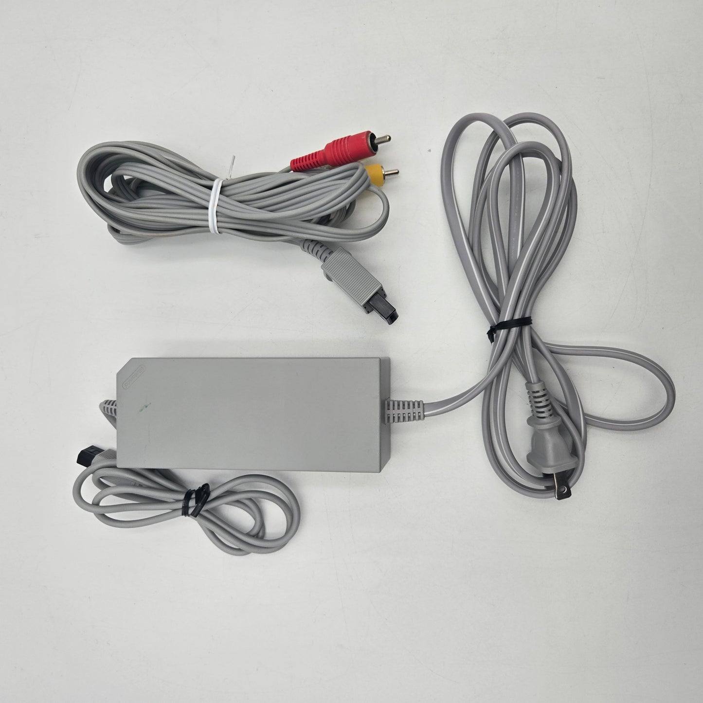 Nintendo Wii Video Game Console RVL-001 White