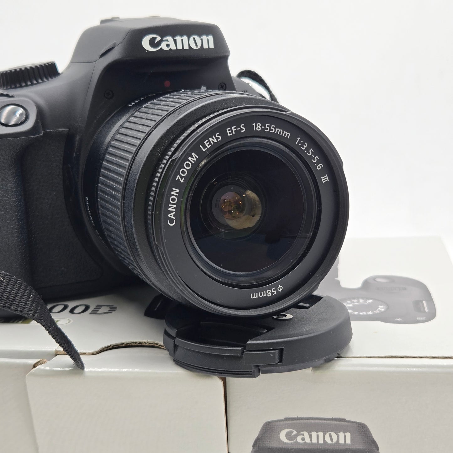 Canon EOS 4000D 18.0MP Digital SLR DSLR Camera PLUS bag and accessories