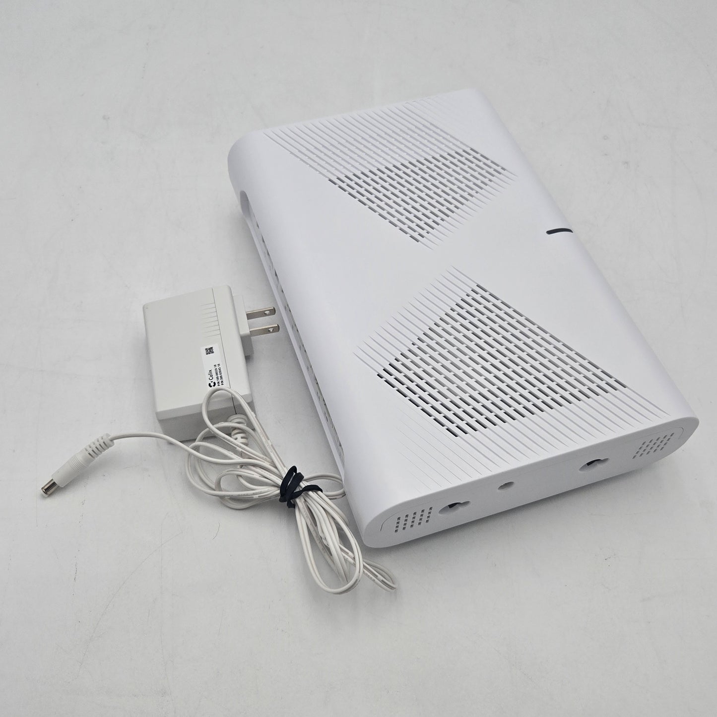 Calix u6t GS5229E New Generation of Wi-Fi 6 100-05921 10