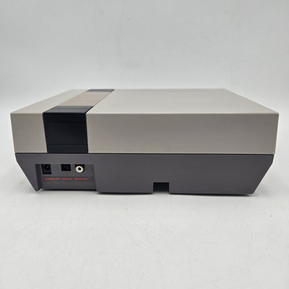 Nintendo Entertainment System NES Video Game Console NES-001 Gray