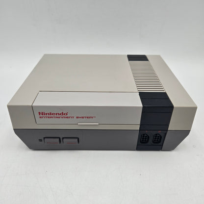 Nintendo Entertainment System NES Action Set NES-001 Gray Complete in Box CIB