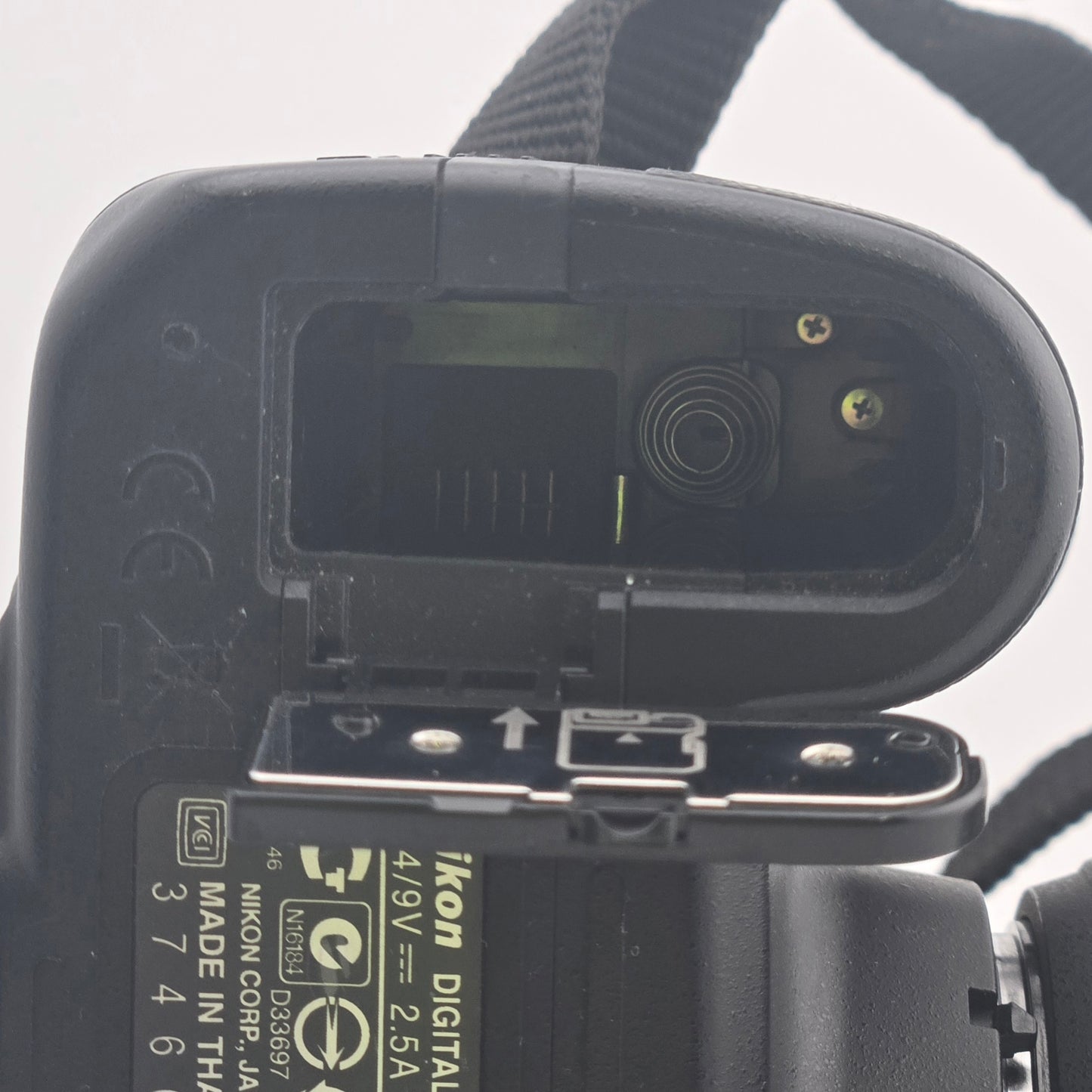 Nikon D3100 14.2MP Digital SLR DSLR Camera