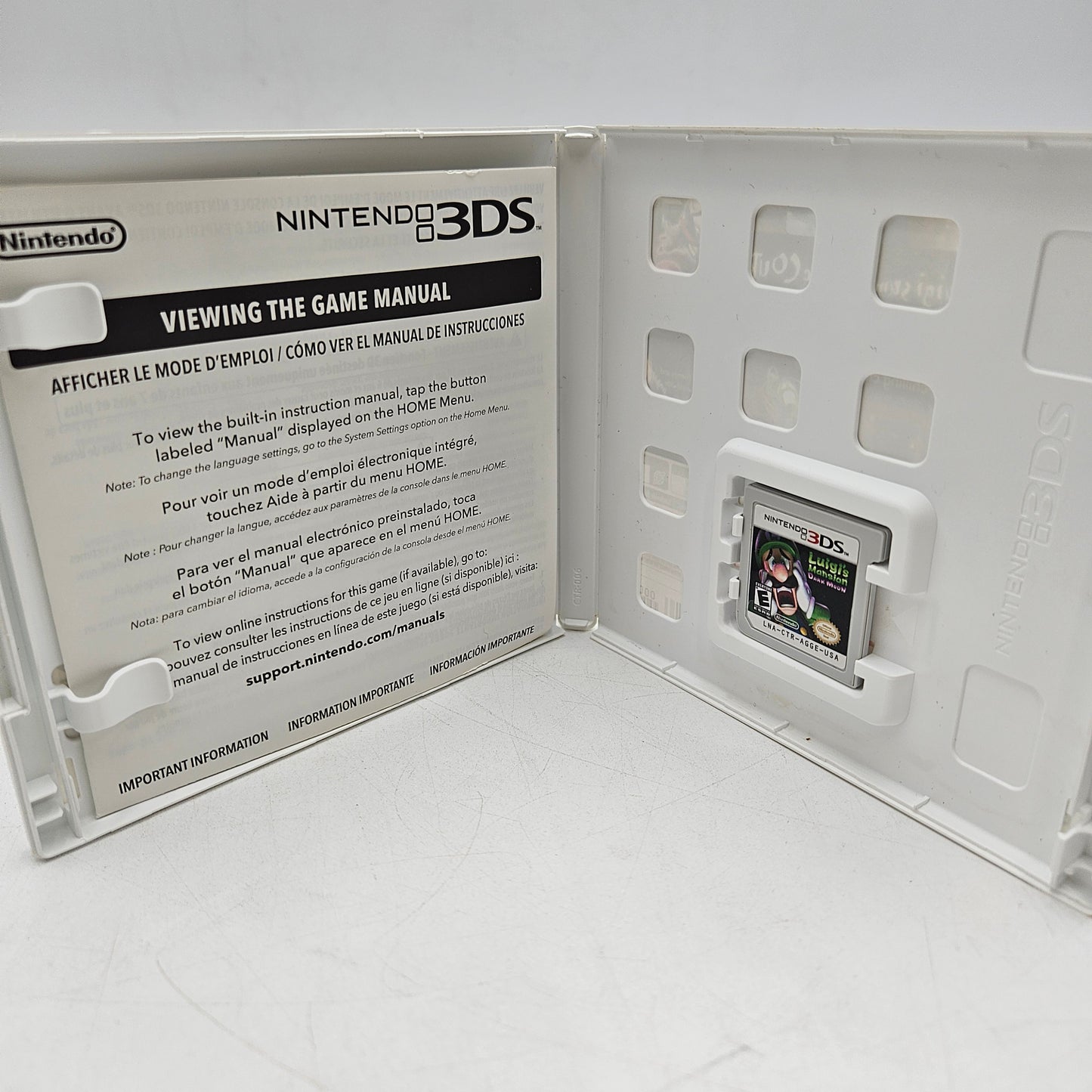Luigi's Mansion: Dark Moon [Nintendo Selects] (Nintendo 3DS, 2016)