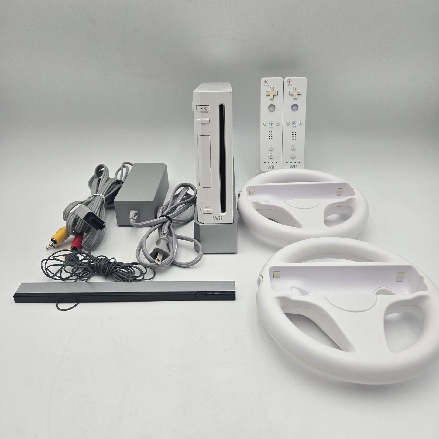 Nintendo Wii Video Game Console RVL-001 White