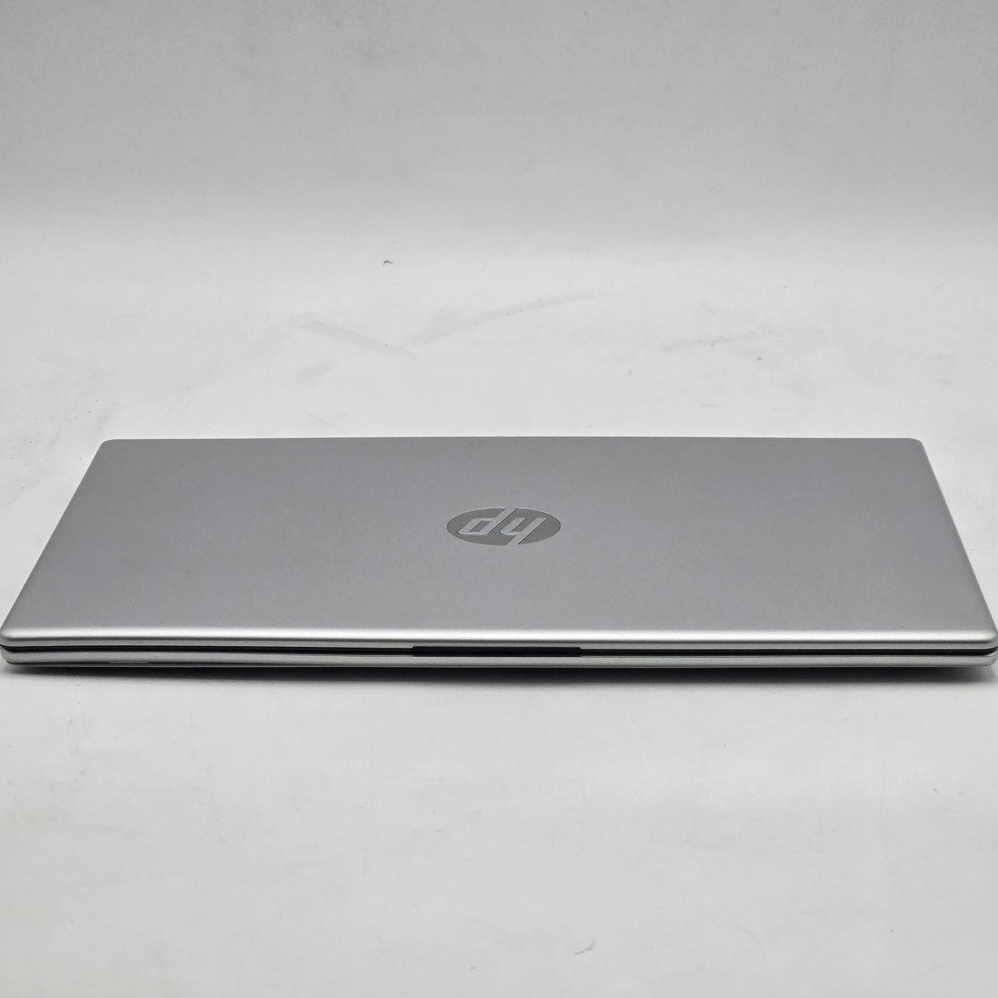HP Laptop 15-FC0255NR 15.6" AMD Ryzen 3 7320U 2.4GHz 8GB RAM 256GB SSD Radeon